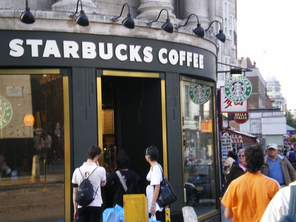 Starbucks Coffee on Queensway by Francesco Babboni