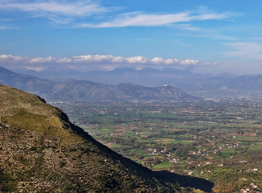 Valle del Liri da Rocca Guglielma (Esperia) by lucabellincioni