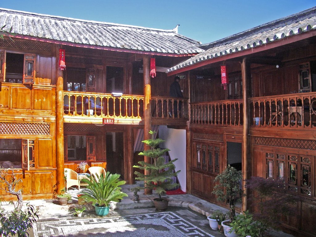 Gucheng, Lijiang, Yunnan, China by Kurt Keller