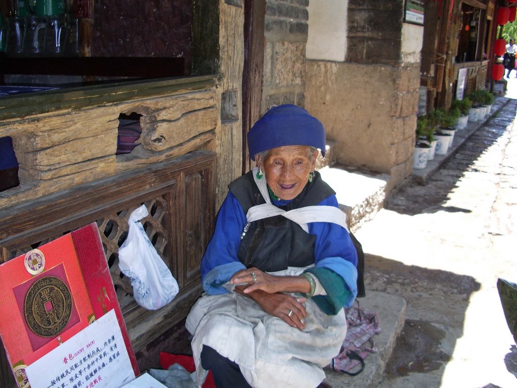 Gucheng, Lijiang, Yunnan, China by Kurt Keller