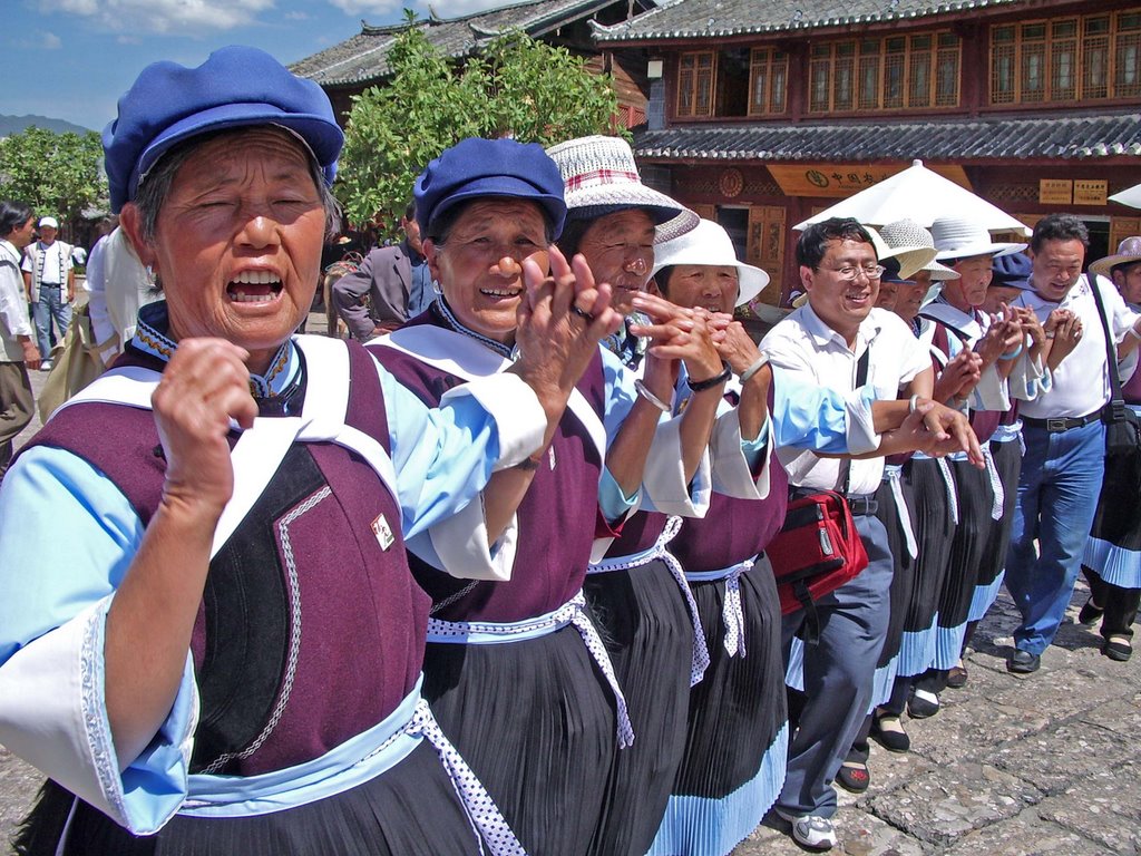 Gucheng, Lijiang, Yunnan, China by Kurt Keller