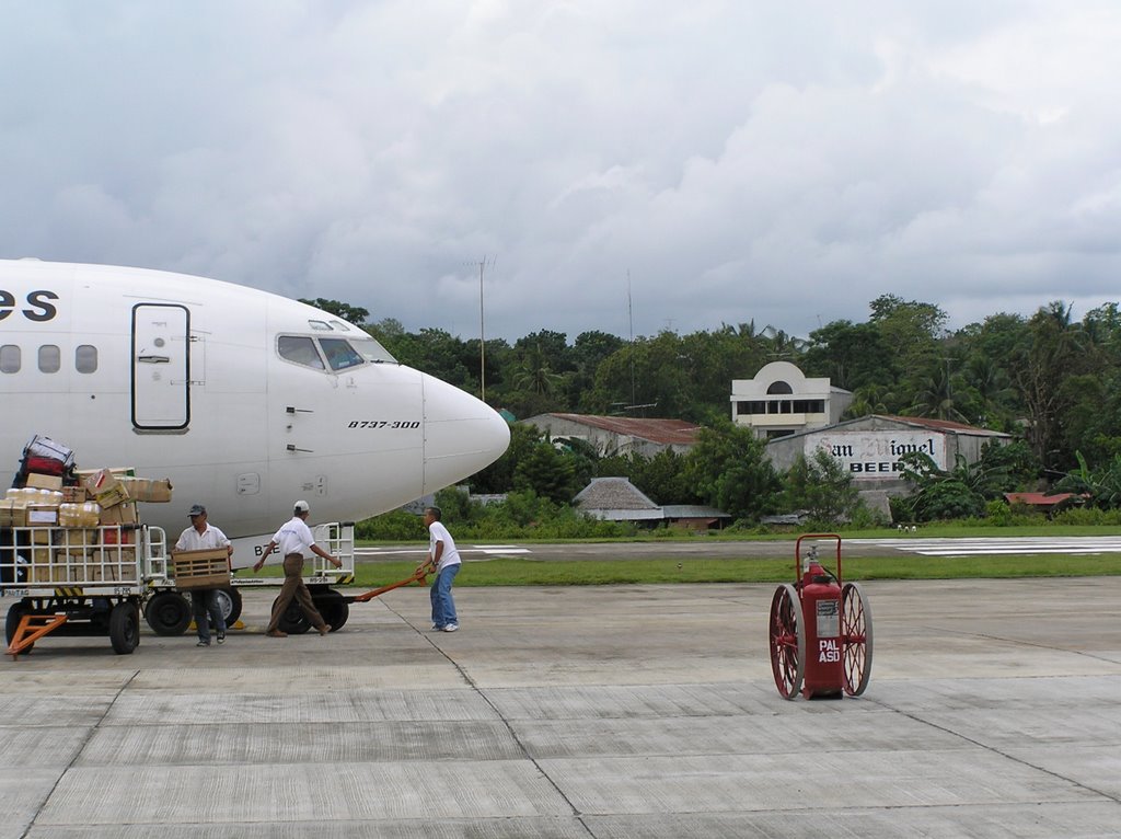 Airplane & Airport stuff :) by cjeN