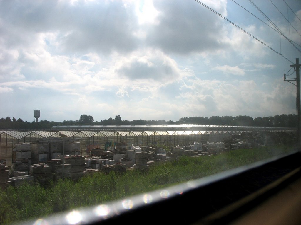 Entering Delft by train by Evert Pronk