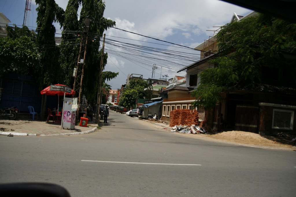 Phnom penh street by kyle ma