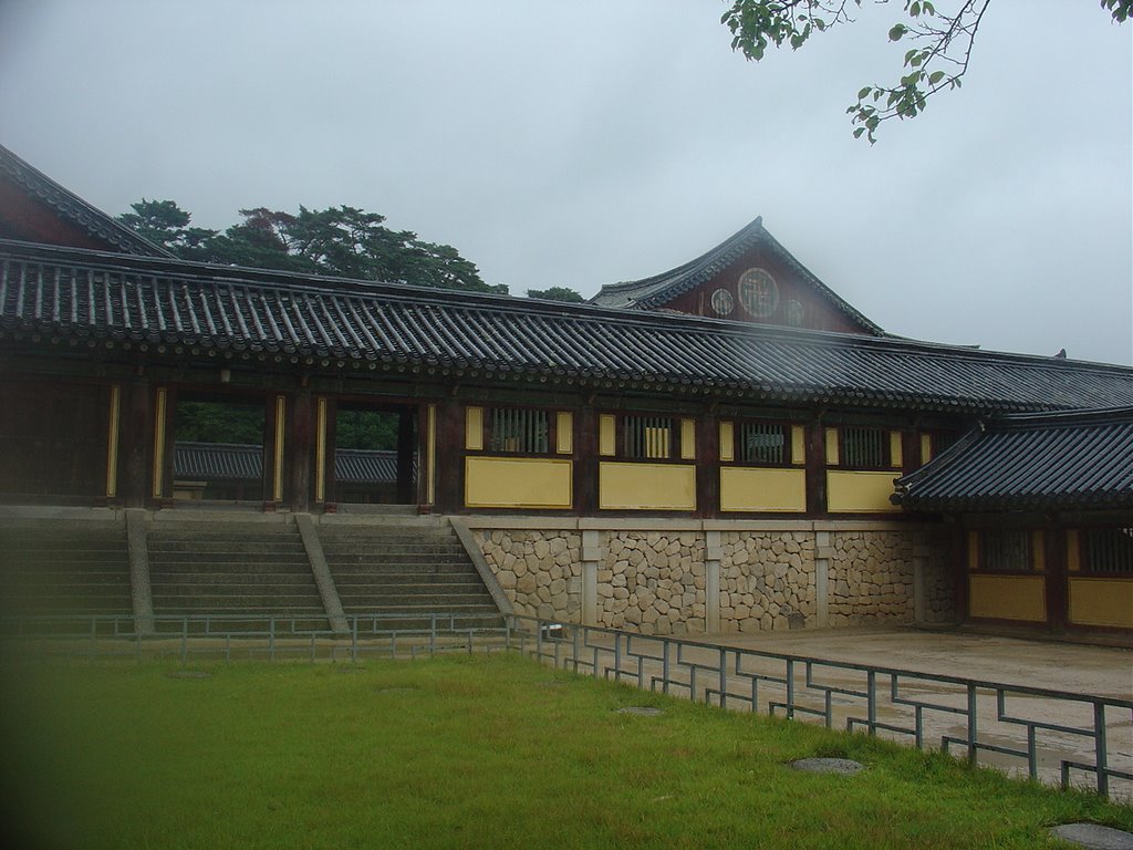 Bulguksa temple by Paul HART