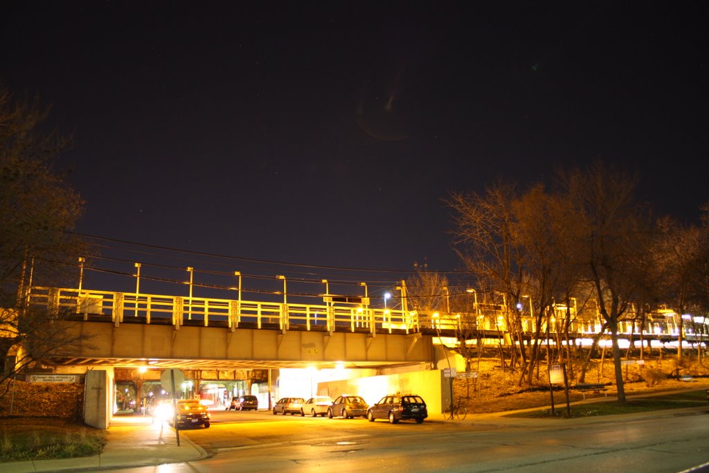 Washington Street train crossing by lukexmartin