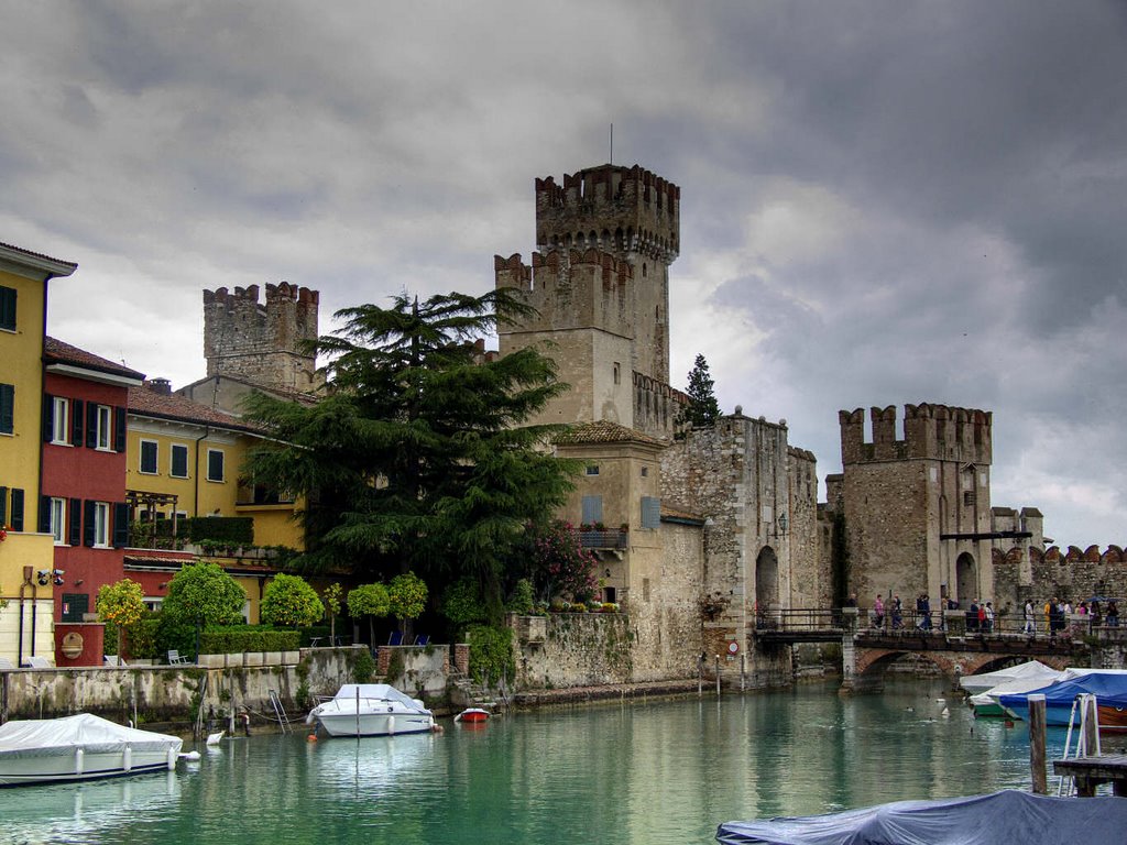 Sirmione- Il Castello by Marosfalvi Tamás