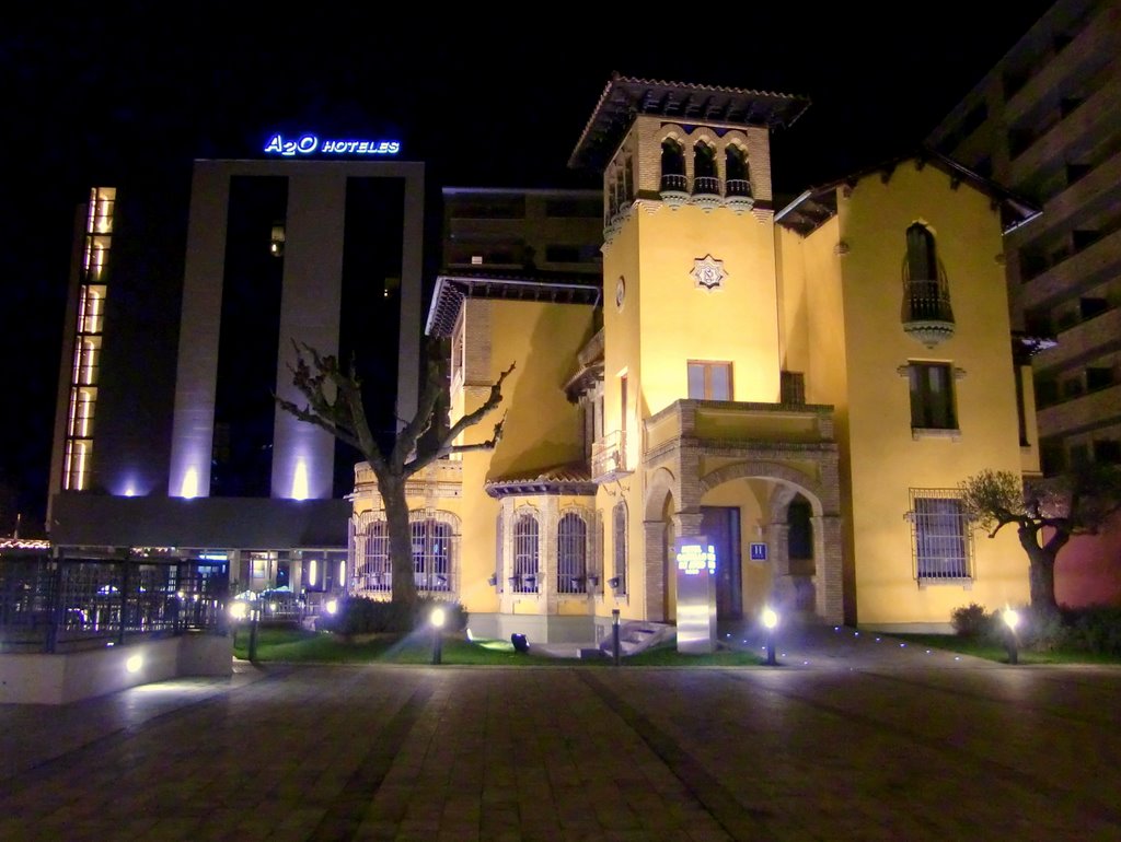 Hotel Castillo de Ayud, vista nocturna by P. Sanjuan