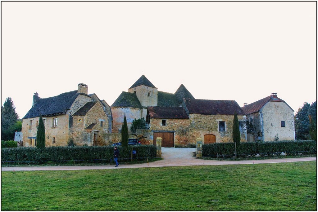 ARCHIGNAC [24] : vue d'ensemble du village depuis le Nord-Est. by Michel Chanaud