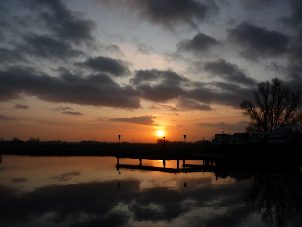 Am Kanal by H.F.Haake