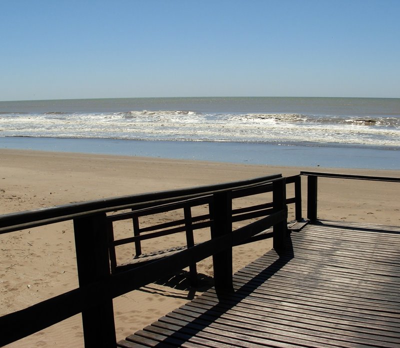 Bajada a la playa, calle 16 - Las Toninas by Alex Argentina