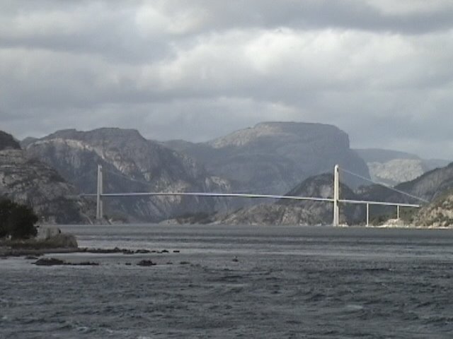 Lysefjord-puente by FrcoJavier