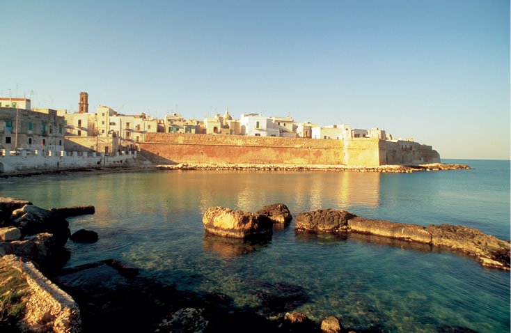 URBAN VIEWS: Porta Vecchia in Monopoli historical centre by Oçalan