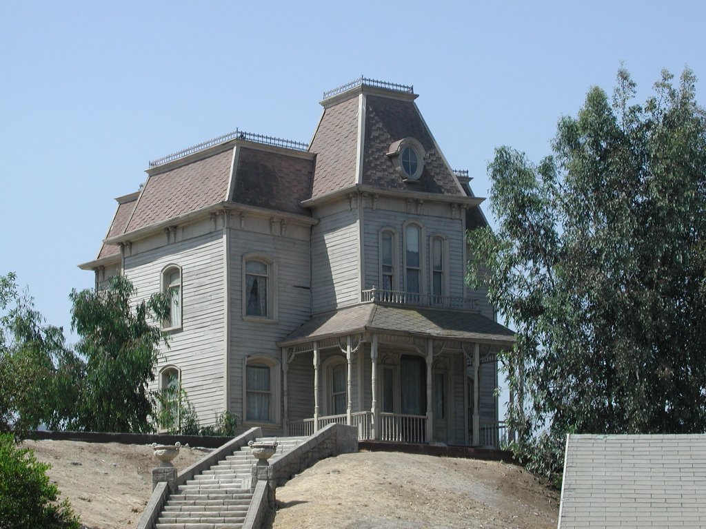 Psycho House - Universal Studios - Psycho Movie Set by Nfb