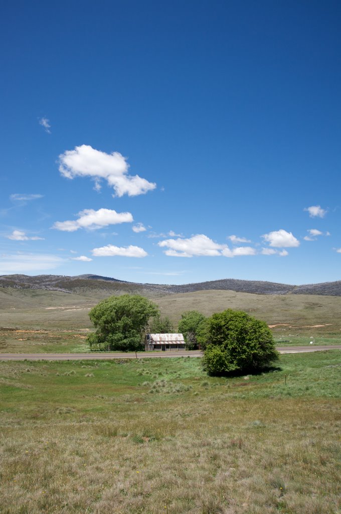 Matthews Cottage, Kiandra, Kosciuszko National Park by James Steele