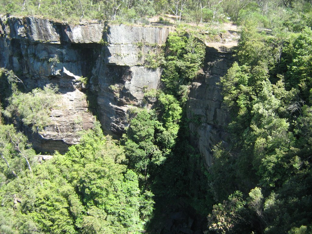 Rocky cliff face at Twin Falls near Fitzroy Falls, Morton NP, NSW by Jason Boyd