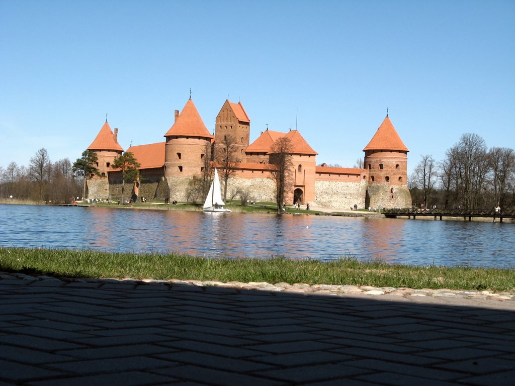 Trakai, Lithuania by Zyjakas