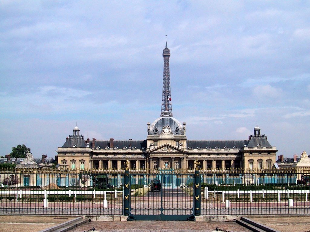 École Militaire, Paris by © Wim