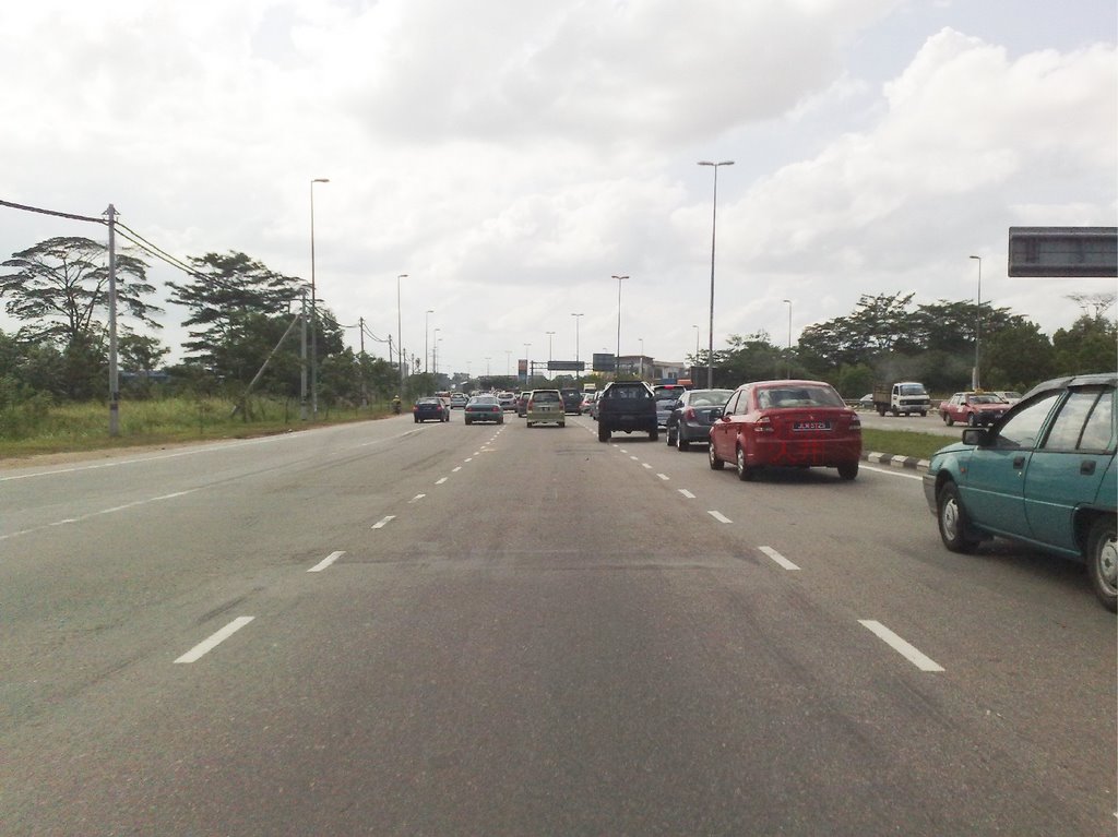 Congested along PGhway after tebrau flyover by kaigo