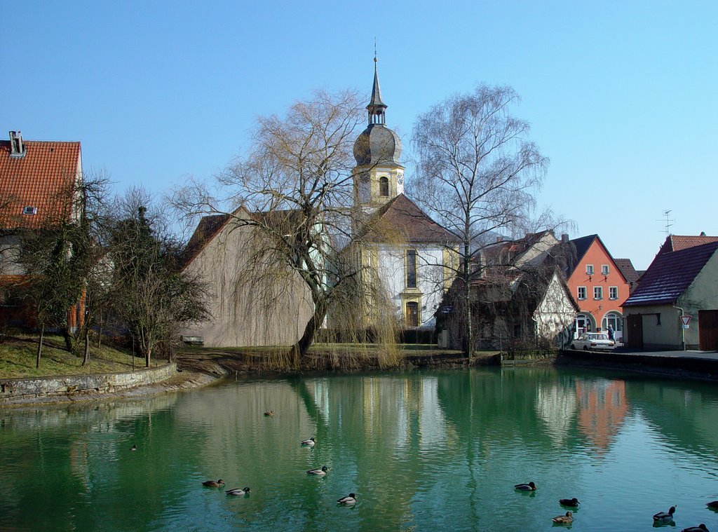 Rödelsee Kirche mit See by Senkbeil