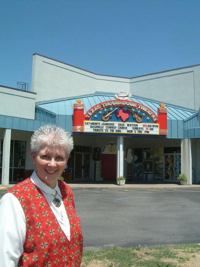 Texas Troubadour Theatre by echozulu