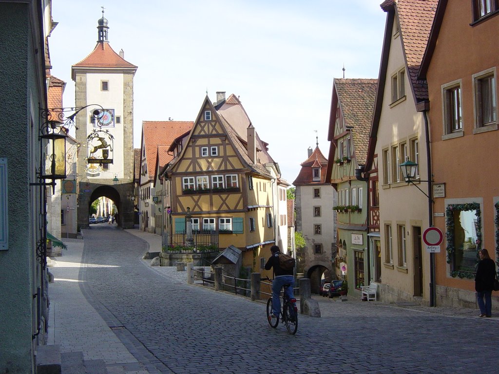 Rothenburg gate by kThayer