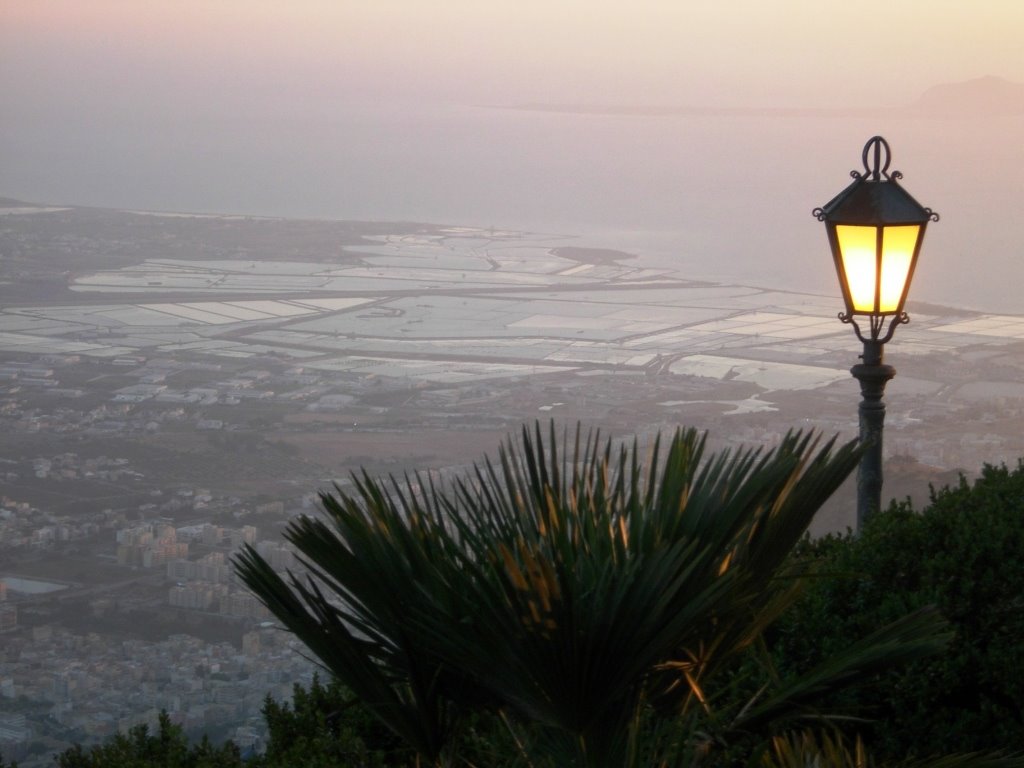 Puravita ad Erice. Panorama delle saline di Trapani. by Puravita_Ischia