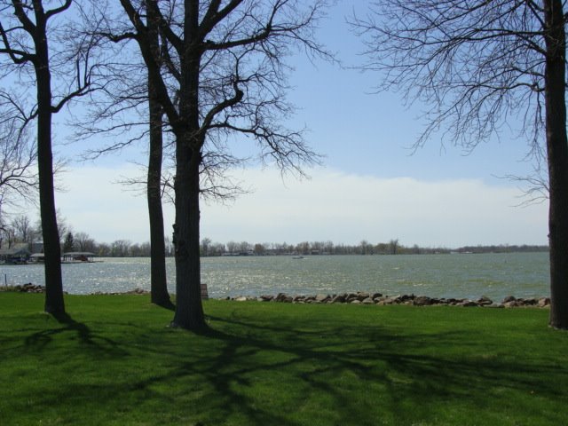 Wolfe Island, Indian Lake View by shelbhemp