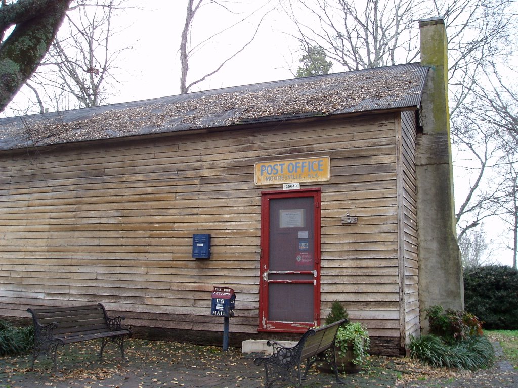 Mooresville Post Office by asdbluewater