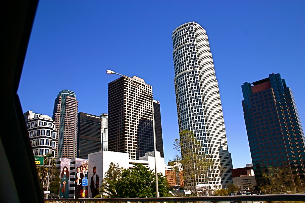 Downtown Los Angeles by MICHAEL  JIROCH  &  www.michaeljiroch.com