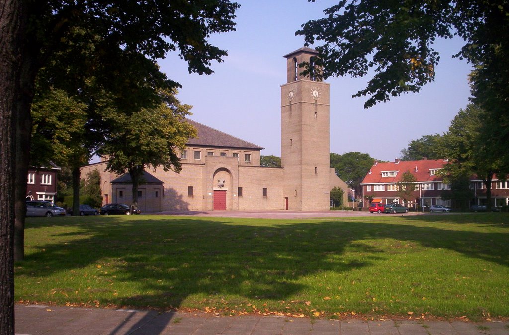 Church in oldest part of city, actually this area was already a town before the city of 's-Hertog by fok123456