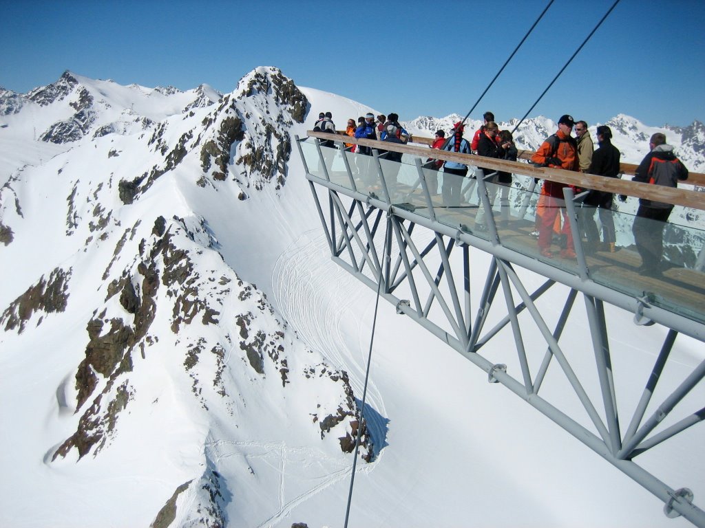 Panoramabrücke BergstationTiefenbachbahn by Simon Windmüller