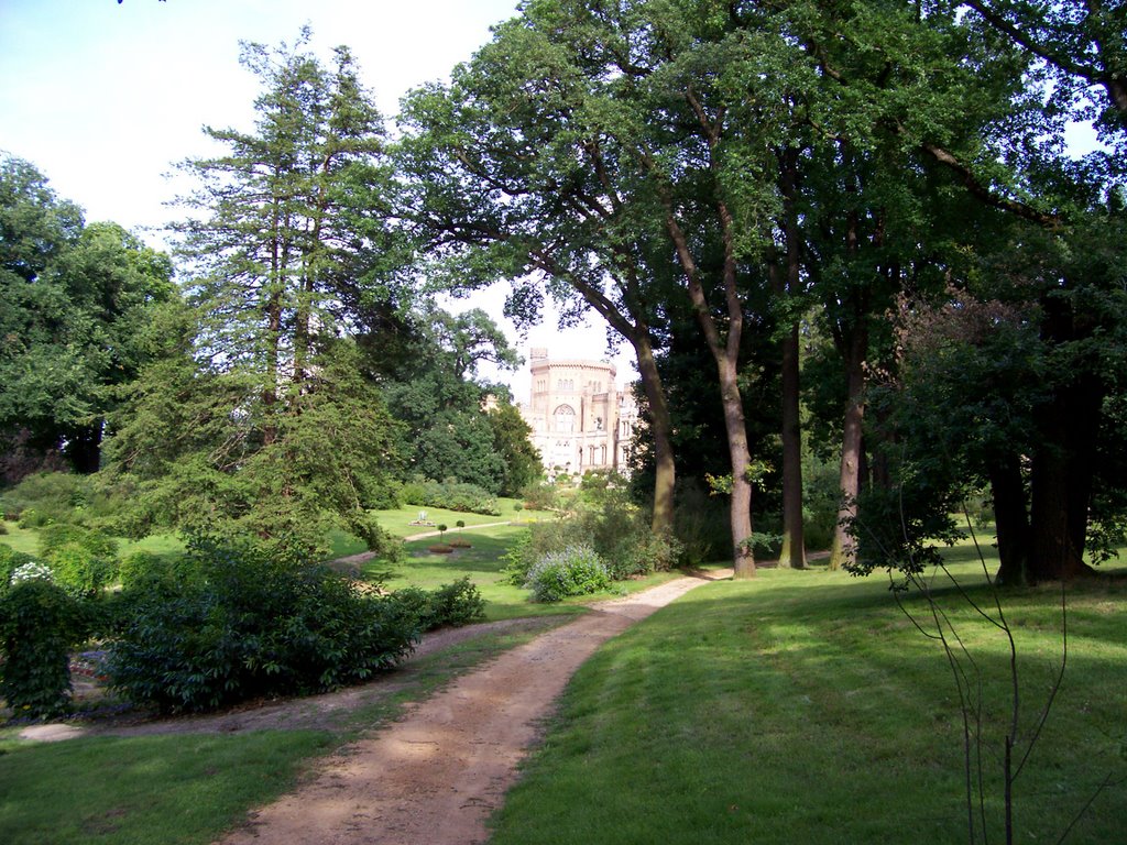 Park Babelsberg mit Schloß by udo schramm