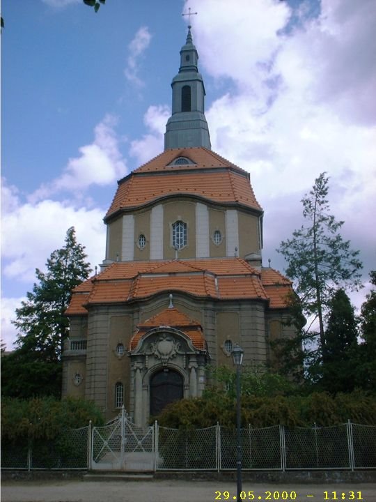 Biesenthal, kath. Kirche by jjwonn