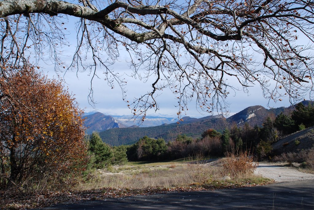 Approche du col Saint Jean. Laborel. by Vincent Gautier