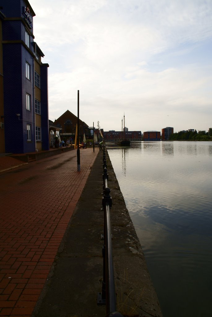 Cardiff Bay by tony jones