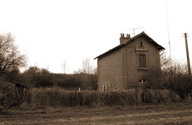 Mametz halt by Patrick Neame