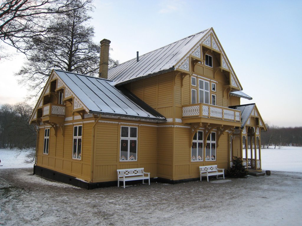 Svenske villa, Bernstorff Slotshave, vinter/jul by jesfab