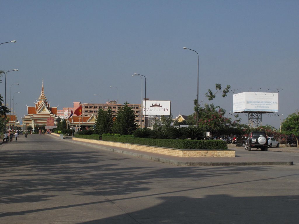 Cửa khẩu Cavet (Campuchia) by Ngọc Viên