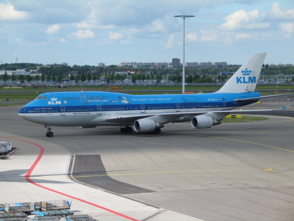 KLM747-400 Vancouver by Walter Coenen