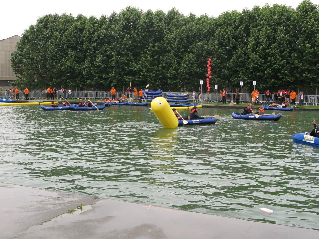 Canal de l'Ourc Eglise de Pantin 06/2008 by alyapantin