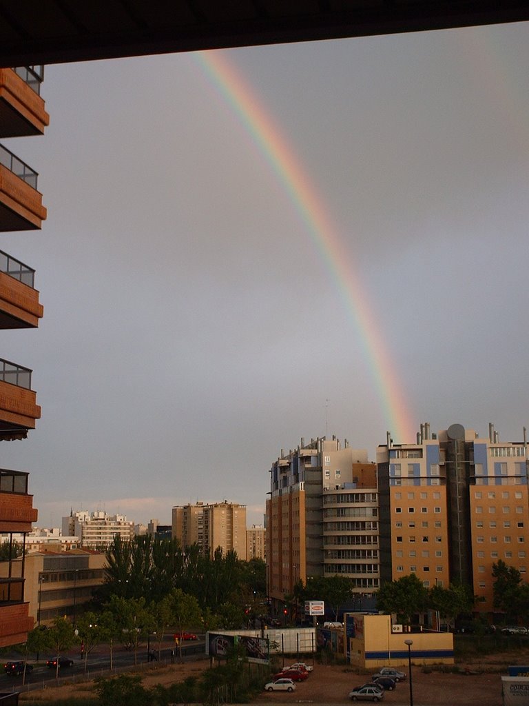 Arco Iris en Vía Universitas - Zaragoza by Jose Alberto & Esther