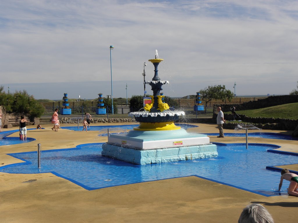 Fairy Dell Paddling Pool.Skegness by alanthompson