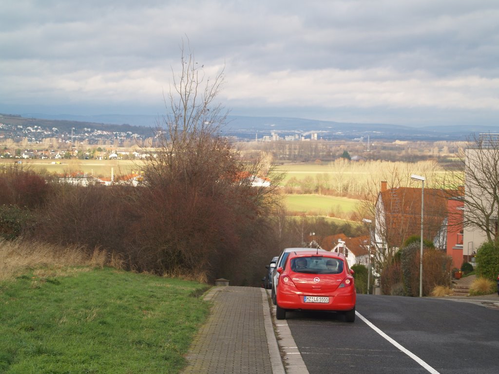 Die Sankt-Gereon-Straße in Nackenheim. by internati