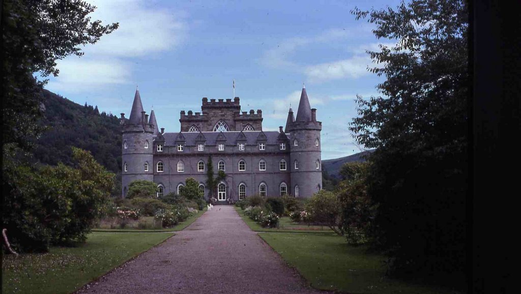 Inveraray Castle by Edson Freeman