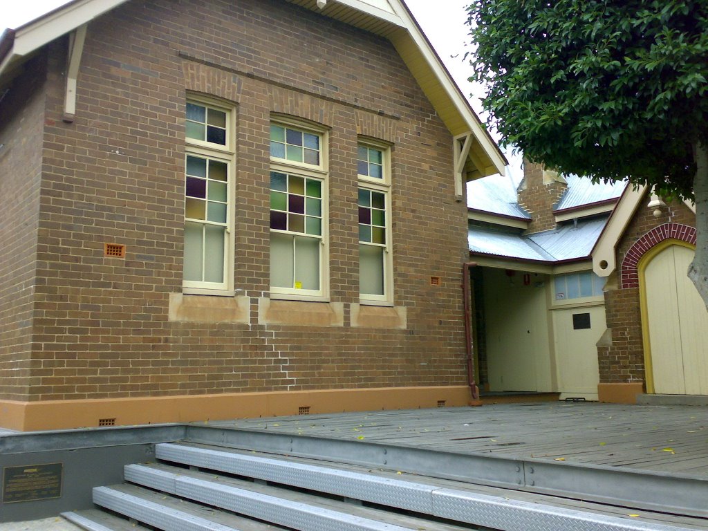 Old Primary School in Blacktown by David Bennell