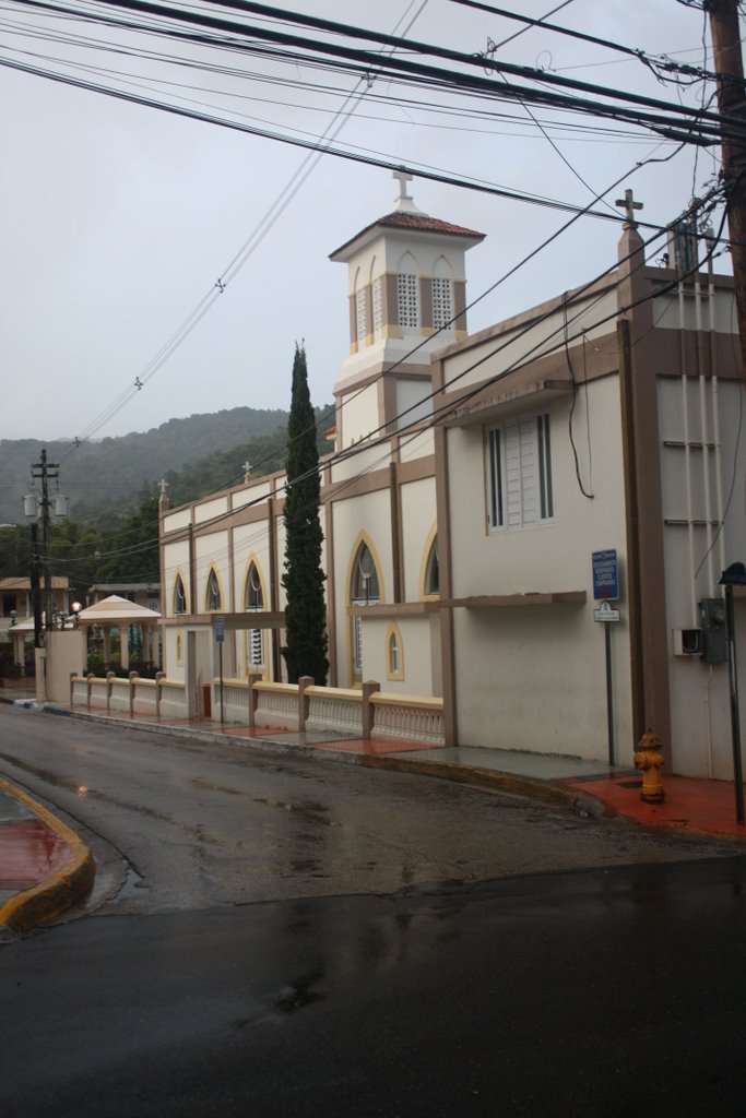 Iglesia San Juan Bautista de Orocovis by Ricardo David Jusino