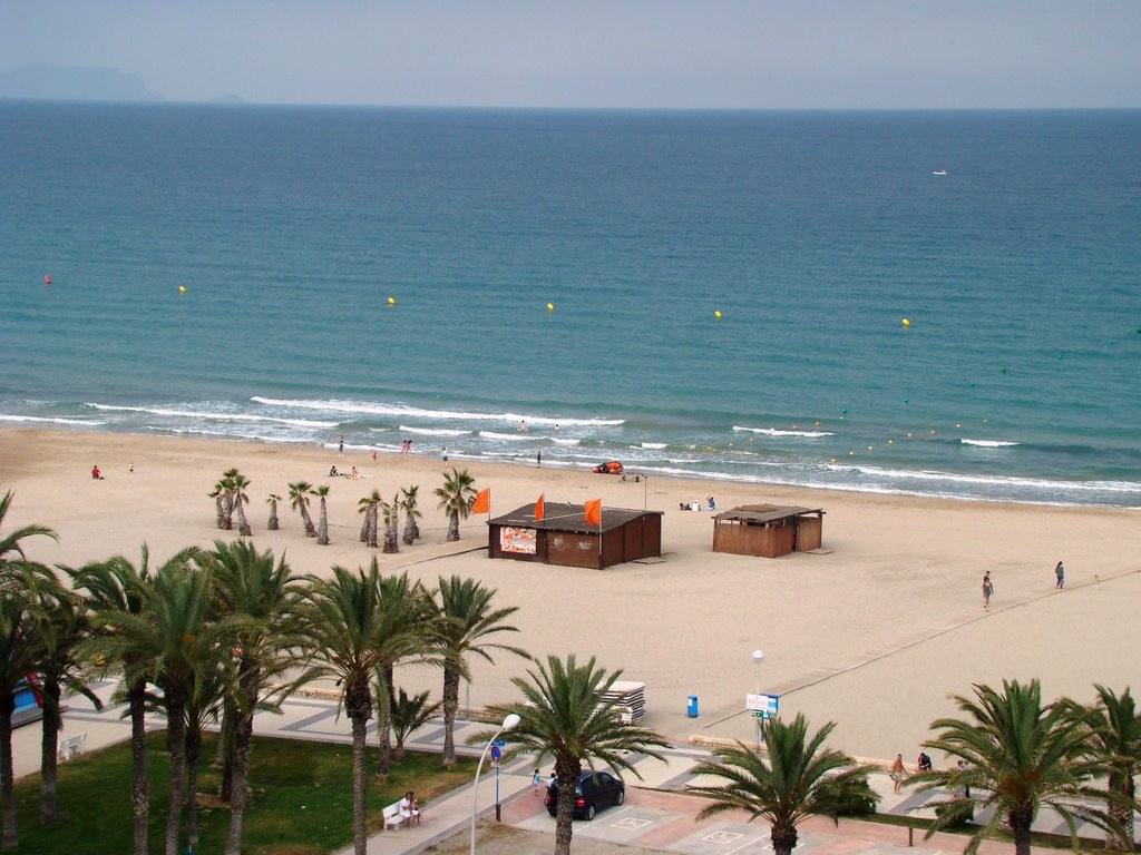 Playa de San Juan by Jlpmonterroso