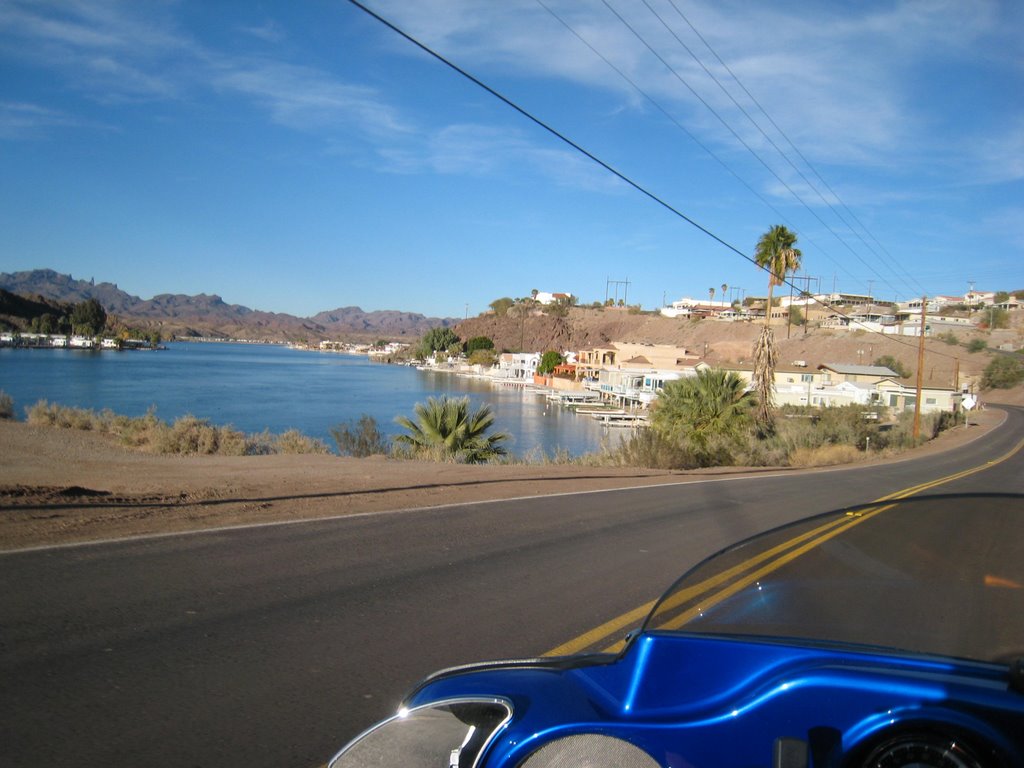 Ridin on the Colorado River near Parker AZ by Lakeboundnow