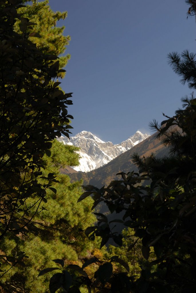 Monjo-Namche Bazaar. Everest&Lhotse. by Юрий Лягинов